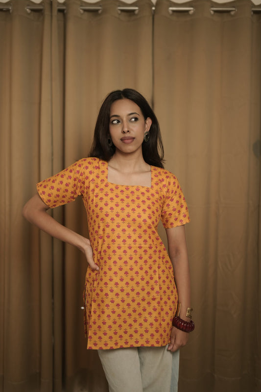 Bahaar cotton kurti for pooja